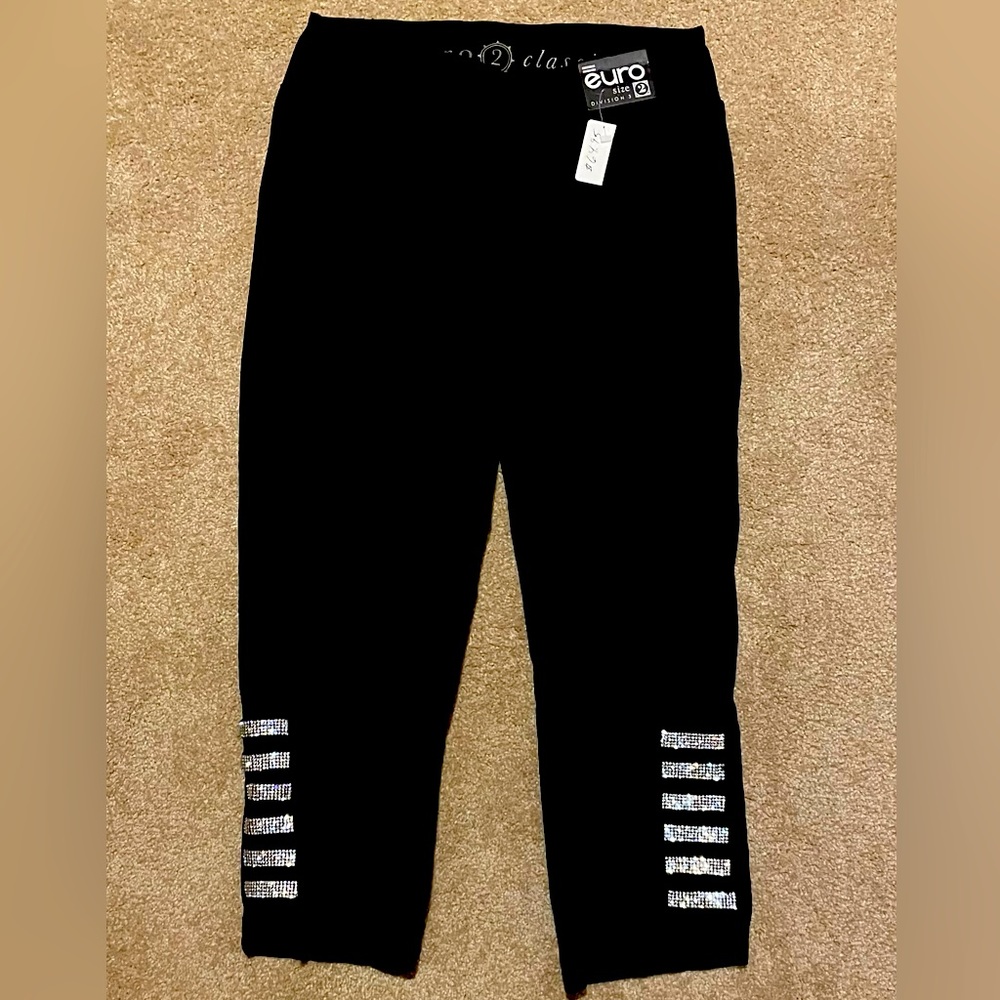 Ladies capris NWT
